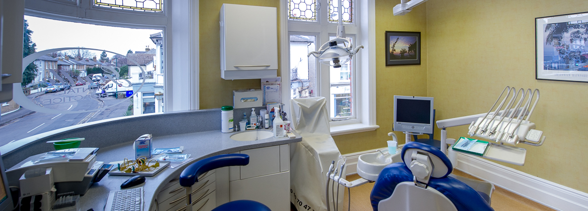LEasding Surrey Dentist